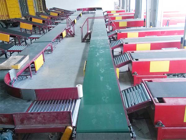 物流新疆皮帶輸送機(jī).jpg 物流新疆皮帶輸送機(jī).jpg