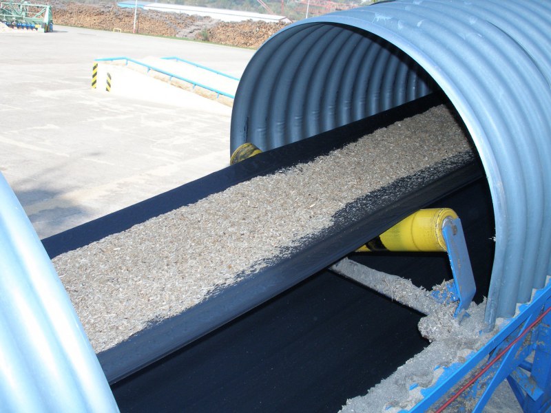 顆粒皮帶輸送生產(chǎn)線.jpg 顆粒皮帶輸送生產(chǎn)線.jpg