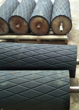 輸送機(jī)滾筒1.jpg 輸送機(jī)滾筒1.jpg